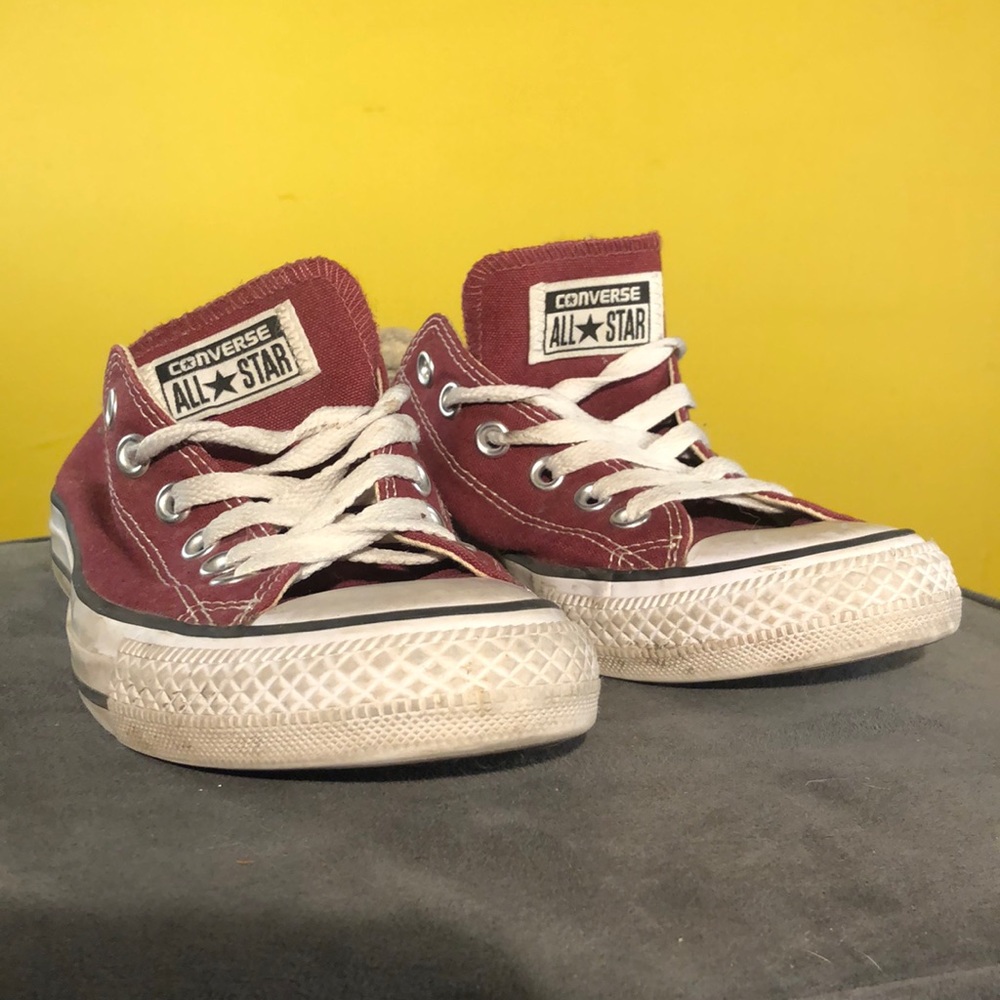 Maroon converse canvas Allstars low tops